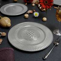Assiettes de présentation dorées en plastique raffiné Woju de 13 pouces, électroplaquées, motif tressé, pour mariages et restaurants d'hôtel