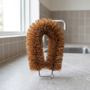 Brosse de nettoyage longue en fibres de coco avec manche en bois, écologique, non-abrasive, pour ustensiles de cuisine - Product Image 3