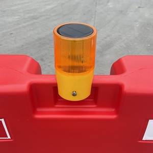 Système de feux de signalisation solaires sans fil avec clignotant de barricade à LED jaune et cône routier ambre en PC pour avertissement de sécurité - Product Image 4