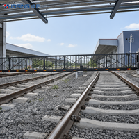 Système de portail coulissant cantilever à grande ouverture pour les centres logistiques, les usines de fabrication, les entrepôts et l'accès des véhicules commerciaux
