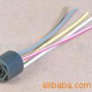 Conector Automotriz Olt de 3 Posiciones, Enchufe de Plástico Negro para Vehículos General Motors, Modelo Olt 001002003004005 - Product Image 4
