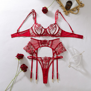 Ensemble de lingerie de luxe 3 pièces Geourgours séduisant avec bretelles à volants, dentelle motif feuille d'érable noire et <span class=keywords><strong>porte</strong></span>-jarretelles - Product Image 5