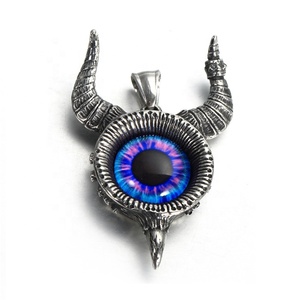 Collier pendentif en acier inoxydable yeux bleus corne <span class=keywords><strong>de</strong></span> <span class=keywords><strong>taureau</strong></span> sur mesure - Product Image 2