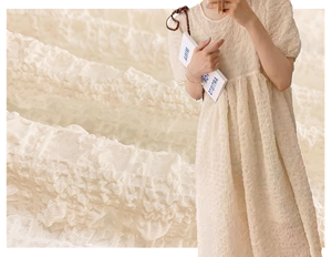 قماش مطوي من البوليستر قماش فقاعات تنفس للنساء فستان عصري - Product Image 1