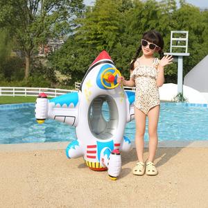 Avion en PVC blanc avec volant, siège gonflable taille bébé et anneau de natation pour les installations de divertissement aquatique - Product Image 2