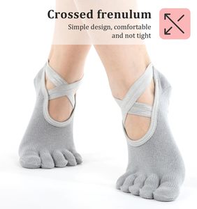 Chaussettes invisibles à cinq doigts CZFIT pour femmes, en coton tricoté, antidérapantes, absorbant les chocs, pour le yoga, le fitness en intérieur et le Pilates - Product Image 4