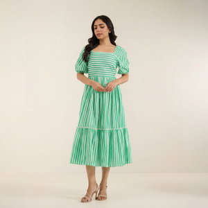 Vestido Midi Verde a Rayas con Mangas Abullonadas, Cuello Cuadrado, Corte en A, con Volantes, Casual, de Verano, Tejido Transpirable, Ajuste Holgado para Mujer - Product Image 1