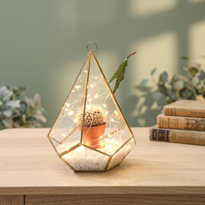 Terrario Geométrico de Vidrio con Marco Dorado, Maceta Colgante para Suculentas, Decoración Moderna y Minimalista para Escritorio - Product Image 2