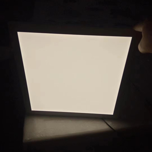 Plaque guide-lumière en acrylique ultra-fine Rina Tech de 2 mm d'épaisseur, marquée au laser, pour panneaux LED - Product Image 1