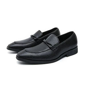 Chaussures habillées pour hommes en cuir véritable, style britannique, à bout pointu, respirantes, à enfiler, haut de gamme, faites à la main, légères pour l'automne - Product Image 1