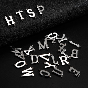 Conector de Bloques de Letras |   Colgante de Doble Aro con Inicial del Alfabeto en Acero Inoxidable Plateado y Chapado en Oro PVD de 18K para la Creación de Joyas - Product Image 4