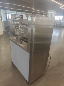 Freidora de Pollo a Presión de Gas de 8 Cabezas, Elevación Automática, Freidora de Pollo Comercial - Product Image 4