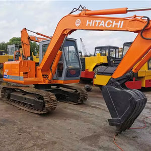 Vente flash : Excavatrice sur chenilles Hitachi EX60 d'occasion, 6 tonnes, moteur et moteur d'origine, équipement de construction - Product Image 1