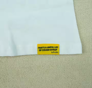 T-shirts imprimés « C'est vraiment beaucoup de sirop contre la toux », T-shirt classique « Sirop contre la toux », T-shirt 100% coton de haute qualité, personnalisable pour hommes - Product Image 4