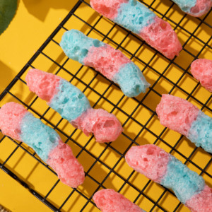 Saurer fruchtiger Geschmack Gefrier getrocknete Gummibärchen würmer Stick form Gefrier getrocknete Süßigkeiten - Product Image 2