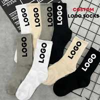 Vente en gros de chaussettes de créateurs de haute qualité, à prix bas, blanches, noires, colorées, avec logo personnalisé