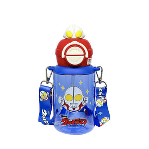 Bouteille d'eau Zuo Mu Ultraman Tritan 500 ml sans BPA, portable avec paille, pour enfants, usage scolaire - Product Image 5