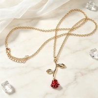 Collier pendentif rose rouge, design floral, bijoux pour femmes, à porter au quotidien, pour une tenue de rendez-vous, cadeau de la Saint-Valentin, livraison rapide