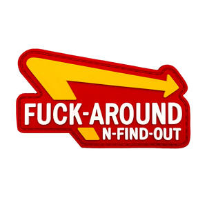 Parche de PVC con la Frase FUCK-AROUND N-FIND-OUT - Gancho - Para Amantes de las Hamburguesas y Fanáticos de los Parches Divertidos - Parches Personalizados Humorísticos - Product Image 1