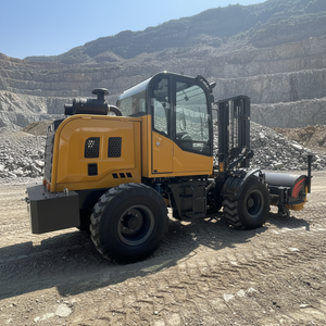 מלגזה שטח קשה 4x4 בצבע ירוק בהיר מתוצרת סין, בעלת 4 גלגלים, 2 טון. - Product Image 1