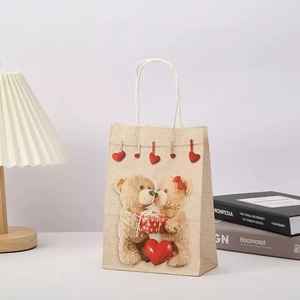 Bolsa <span class=keywords><strong>de</strong></span> Regalo <span class=keywords><strong>de</strong></span> Lujo para el Día <span class=keywords><strong>de</strong></span> San Valentín con Oso <span class=keywords><strong>de</strong></span> Peluche <span class=keywords><strong>de</strong></span> <span class=keywords><strong>Papel</strong></span> <span class=keywords><strong>Kraft</strong></span> en Forma <span class=keywords><strong>de</strong></span> Corazón para Empaque <span class=keywords><strong>de</strong></span> Eventos Sorpresa - Product Image 5