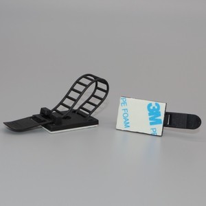 Serre-câbles adhésifs en nylon pour la gestion des câbles et des fils USB - Product Image 1
