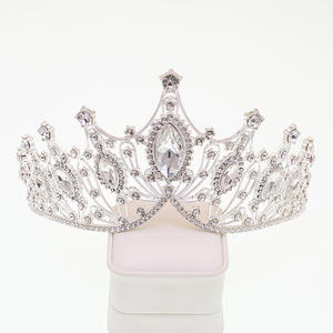 Accessoires de <span class=keywords><strong>cheveux</strong></span> de <span class=keywords><strong>mariée</strong></span> faits à la main de haute qualité, couronne de <span class=keywords><strong>mariée</strong></span> de créateur, strass, cristal, diadèmes et couronne de mariage - Product Image 6