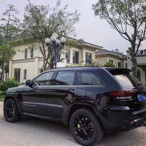 Kit de Carrocería Completo Estilo SRT para Jeep Grand Cherokee 14-24, Actualización Estilo SRT con Capó, Faldón Lateral, Parachoques Delantero, Parachoques Trasero, Parrilla y Difusor - Product Image 6