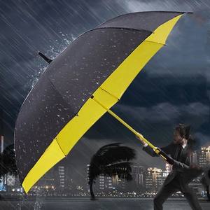 Logo sur ce Grand Parapluie de Golf UV et Coupe <b>vent</b> Offre une Ample et une Présence de Marque Remarquee - Product Image 1