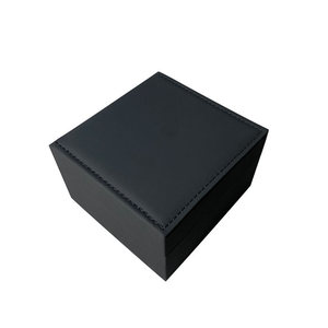 Caja de Reloj de Lujo con Logotipo Personalizado, Caja de Regalo de Reloj de Plástico Negro con Interior de Cuero PU para Viajes - Product Image 5