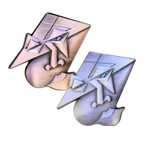 Moda özel kılıçlar yumuşak sert emaye Metal yaka rozetleri broş giyim aksesuarları için - Product Image 2