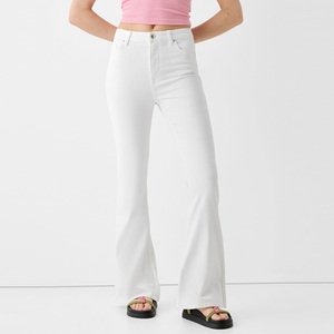 OEM Custom Logo donna <span class=keywords><strong>pantaloni</strong></span> in Denim <span class=keywords><strong>Flare</strong></span> taglio stivale a vita alta bianco traspirante tinta unita rivetto per abbigliamento Casual autunno estate - Product Image 1