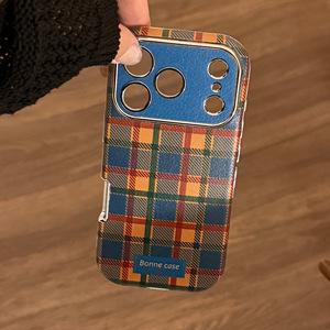 Coque pour iPhone 17, en cuir électroplaqué avec motif écossais bleu britannique, coque de téléphone souple antichoc intégrale - Product Image 2
