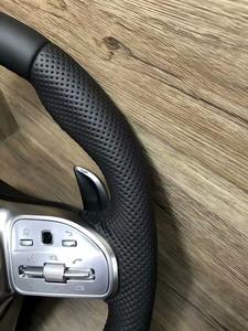 Volante Deportivo Modificado SOON TODA en Cuero Beige con Líneas Blancas Perforadas para <span class=keywords><strong>Mercedes</strong></span> <span class=keywords><strong>Benz</strong></span> a GLA B GLB C GLC <span class=keywords><strong>E</strong></span> GLE CLS ZC-809-P70-F - Product Image 6