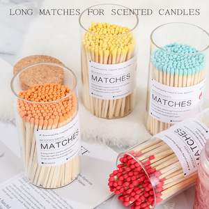 Fósforos largos de madera para velas aromáticas, palitos de fósforos coloridos en frascos de vidrio con etiquetas para decoración del hogar y regalos. - Product Image 3