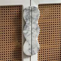 SAIDKOCC Poignée de porte personnalisée en marbre, forme ondulée, travertin Calacatta blanc, accessoires de quincaillerie modernes pour armoire de villa