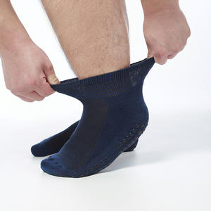 Pegangan pabrik kaus kaki kustom untuk penderita Diabetes hipertensi bambu tidak mengikat bernapas antiselip kaus kaki - Product Image 6