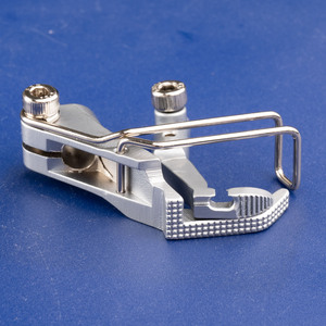 Piedino Premistoffa 0367 220283 220343 / 0067 220713 220703 per Durkopp <span class=keywords><strong>Adler</strong></span> 367,767,867,868,669 1767 Jukl LU-1509N,1511N Brother LS2-B891 - Product Image 6