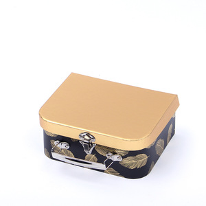 Tùy Chỉnh Thân Thiện Với Môi Handmade Vàng Ưa Thích Cứng Nhắc Giấy Các Tông Va Li Bé Hộp Quà Tặng Với Dập Nổi Và Bóng/Matt Cán - Product Image 4