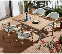 Tables et chaises de balcon d'extérieur de luxe Chaises en rotin Villa Cour Terrasse en rotin Combinaison simple et décontractée de table basse
