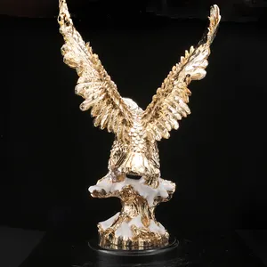 China Golden Resin Sculpture Office Home Decoration Animal Craft Eagle Statues