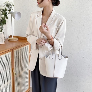 Wholesale Trendy Vegan Leather Crossbody Bags Leisure Handbag for Women PU Leather Single Shoulder <b>Bucket</b> Bag - Product Image 3