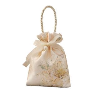 Sac à bonbons de mariage premium 2025, portable et recyclable, avec motif floral - Product Image 1