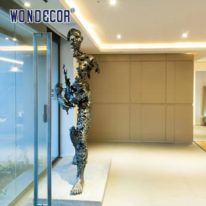 Décoration artistique intérieure en métal Figure creuse abstraite désintégrant la sculpture en acier inoxydable - Product Image 2