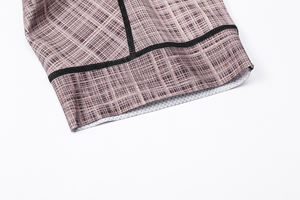 Pantalones Cortos de Ciclismo Negros Personalizables de Fábrica, Transpirables, con Tirantes de Malla y Acolchado para Ciclismo de Montaña - Product Image 3