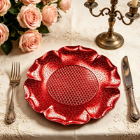 Assiettes de présentation classiques en plastique PP, élégantes et durables, en forme de pétale argenté, à double motif gaufré, pour événements, entreprises et hôtels, achat en gros