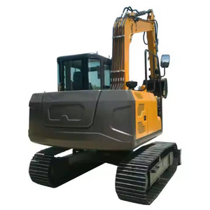 Miniexcavadora de cadenas hidráulica Komatsu PC70 de 7 toneladas, bomba principal, cucharón de 0.2M, potencia de 11.2 kW, certificada, 0-2000 horas, modelo 2016 - Product Image 1