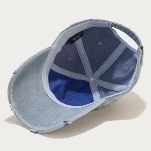 Casquette de baseball unisexe en jean délavé, personnalisable avec logo, style vintage bleu clair, vente en gros - Product Image 4