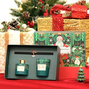 Juego de velas perfumadas navideñas verdes y rojas personalizadas, decoración del hogar, difusor de caña, serie navideña, regalos de decoración del hogar - Product Image 2