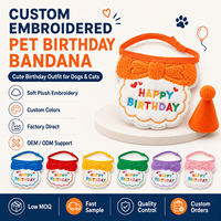 Bavoir pour chien personnalisé brodé Joyeux Anniversaire, bandana pour animal de compagnie en forme de gâteau avec sangle à nouer, cadeau promotionnel coloré pour fête, vente en gros